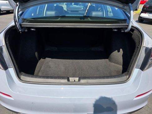 Used 2024 Honda Civic Touring image 5