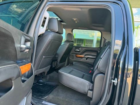 Used 2017 Chevrolet Silverado 1500 High Country AWD/4WD image 16
