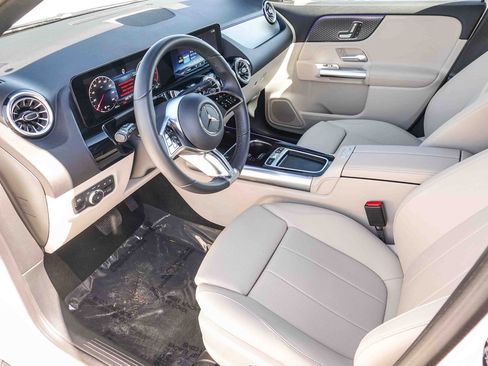 Certified 2026 Mercedes-Benz GLA 250 image 9