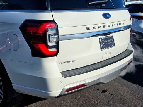 Used 2023 Ford Expedition Platinum image 14