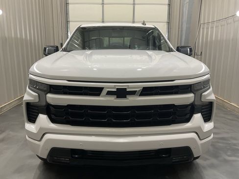 Used 2025 Chevrolet Silverado 1500 RST image 2