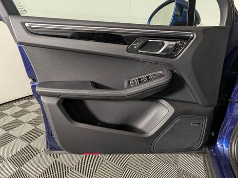 Certified 2026 Porsche Macan S AWD/4WD image 24