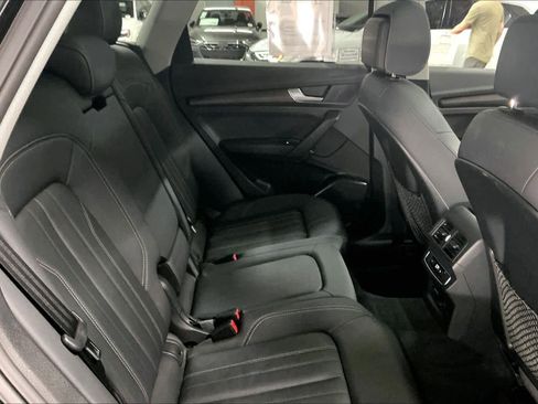 Used 2023 Audi Q5 2.0T Premium w/ Convenience Package image 30
