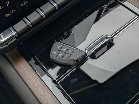 New 2026 GMC Yukon XL Denali w/ Denali Reserve Package image 29