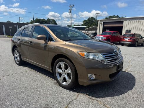 Used 2009 Toyota Venza AWD image 3