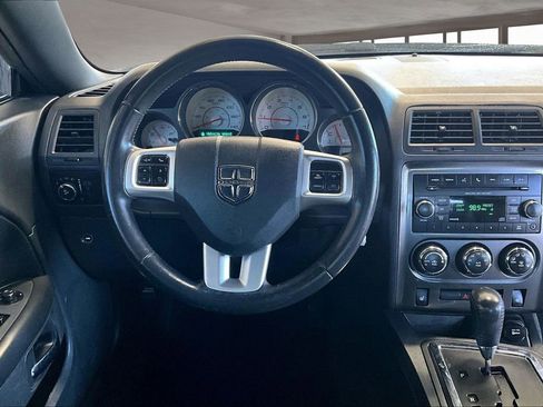 Used 2013 Dodge Challenger SXT Plus image 6