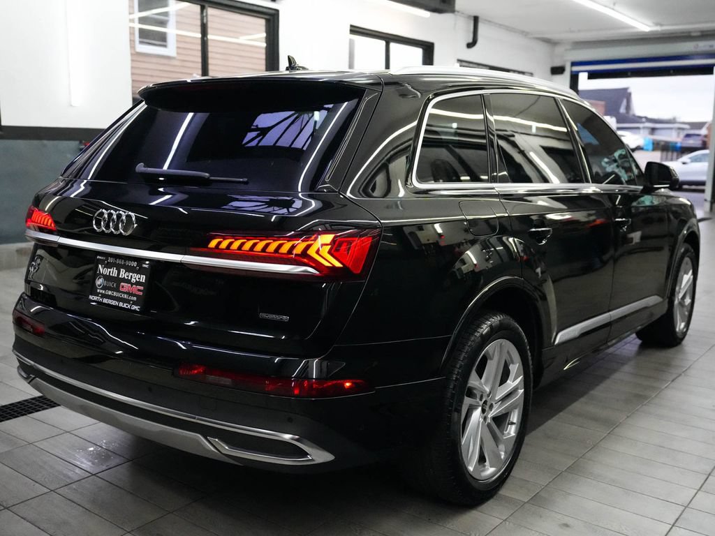 Used 2023 Audi Q7 2.0T Premium w/ Convenience Package AWD/4WD image 8
