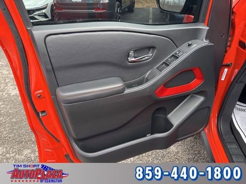 Used 2025 Nissan Frontier PRO-4X AWD/4WD image 12