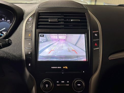 Used 2019 Lincoln MKC Premiere image 22