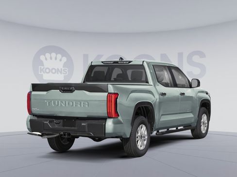 Used 2025 Toyota Tundra SR5 AWD/4WD image 2