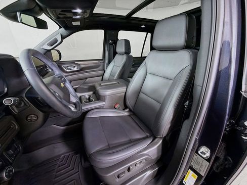 Used 2023 Chevrolet Tahoe LT w/ Luxury Package AWD/4WD image 12