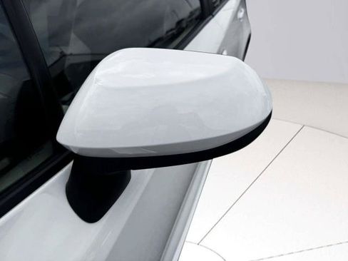Used 2023 Toyota Corolla LE FWD image 14