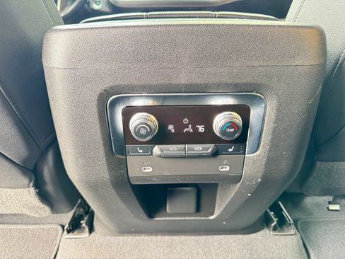 Used 2022 GMC Yukon AT4 AWD/4WD image 24