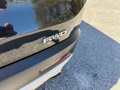 Used 2019 GMC Acadia SLT image 37