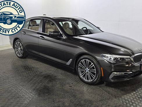 Used 2017 BMW 530i xDrive AWD/4WD image 15