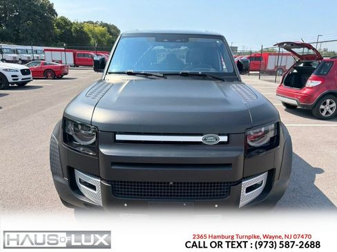 Used 2020 Land Rover Defender 110 SE AWD/4WD image 2