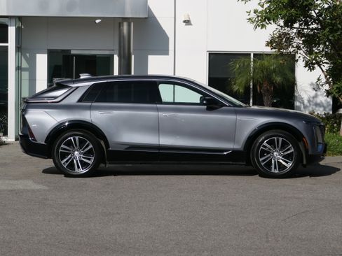 Certified 2023 Cadillac Lyriq 2WD image 7