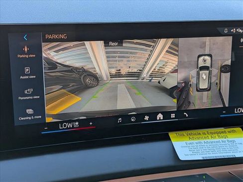 Used 2025 BMW X3 xDrive30i w/ Premium Package image 13