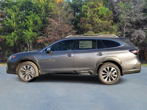 New 2025 Subaru Outback Touring XT image 21
