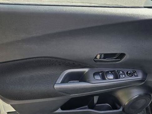Used 2021 Nissan Kicks S FWD image 23