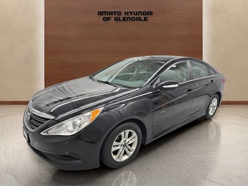 Used 2014 Hyundai Sonata GLS w/ Popular Equipment Group 2 FWD image 2