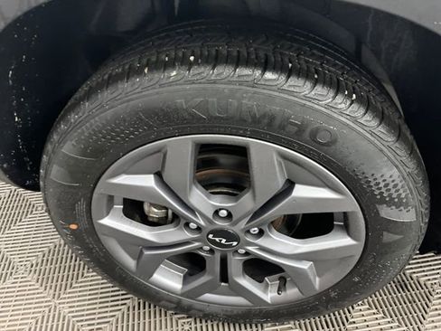 Certified 2024 Kia Seltos S AWD/4WD image 28