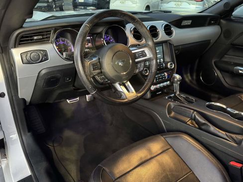 Used 2016 Ford Mustang Premium image 15