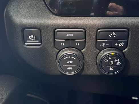 Certified 2022 Chevrolet Silverado 1500 RST image 23