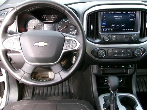 Used 2022 Chevrolet Colorado LT w/ Fleet Safety Package RWD image 11