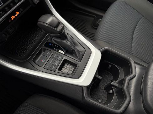 Used 2023 Toyota RAV4 LE image 28