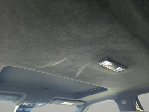 Used 2024 GMC Sierra 2500 Denali Ultimate image 15