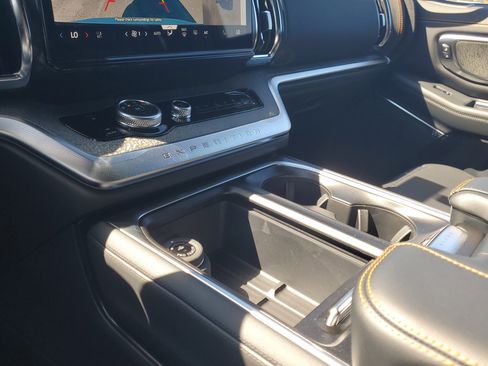 New 2026 Ford Expedition Tremor image 21