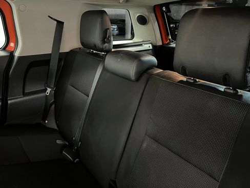 Used 2014 Toyota FJ Cruiser 4WD image 20