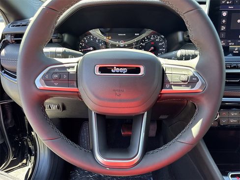 New 2026 Jeep Compass Limited image 6