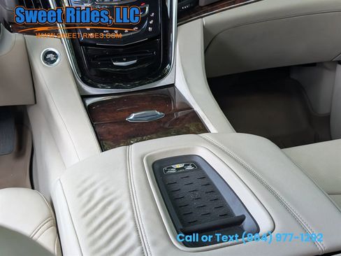 Used 2015 Cadillac Escalade Premium AWD/4WD image 14