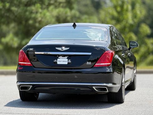 Used 2018 Genesis G90 5.0 Ultimate AWD/4WD image 7