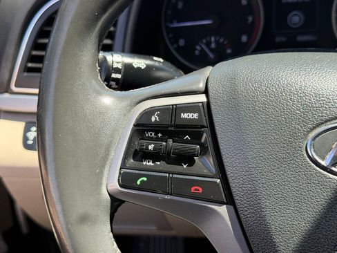 Used 2018 Hyundai Elantra Value Edition FWD image 18