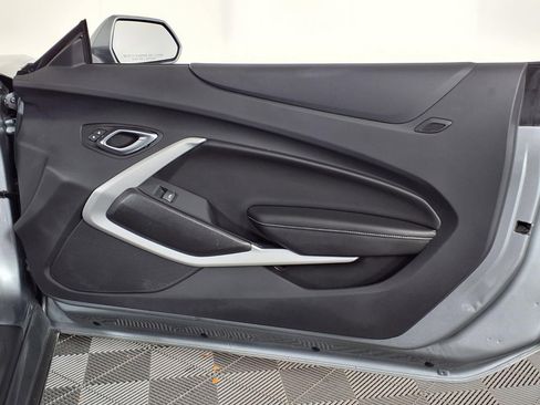 Used 2023 Chevrolet Camaro LT image 8