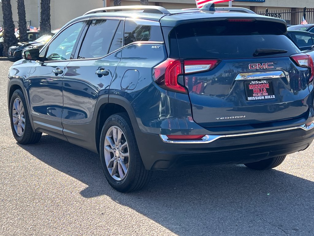 Used 2024 GMC Terrain SLT FWD image 5