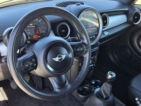 Used 2015 MINI Cooper Convertible image 23