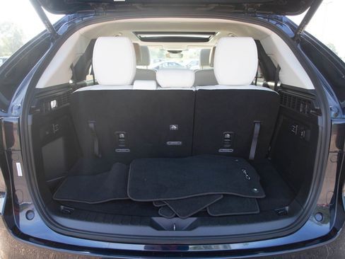 Certified 2024 MAZDA CX-90 Plug-In Hybrid w/ Premium Plus AWD/4WD image 9