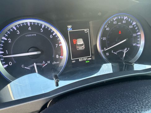 Used 2019 Toyota Highlander XLE image 8