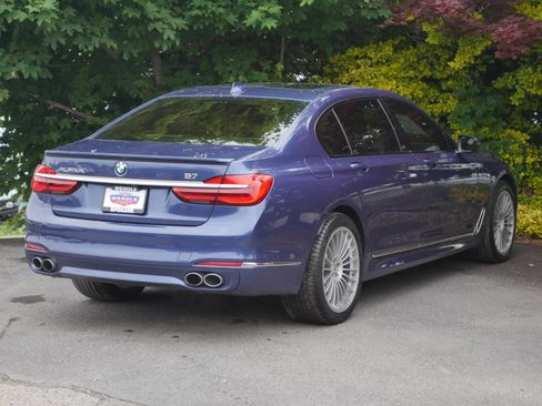 Used 2017 BMW ALPINA B7 xDrive AWD/4WD image 28