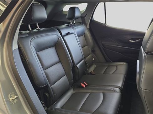 Used 2023 GMC Terrain SLT w/ Infotainment Package II image 14