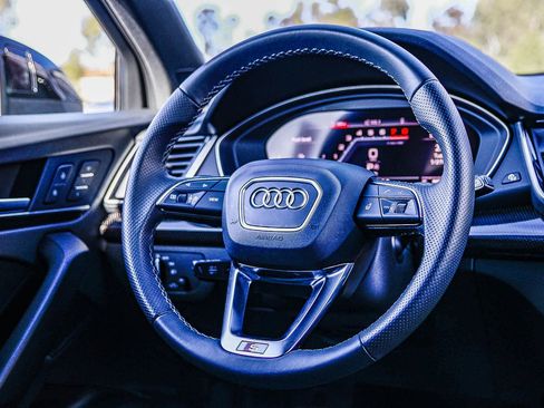 Used 2024 Audi SQ5 Premium Plus image 15