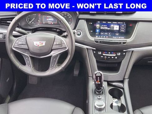Used 2023 Cadillac XT5 Premium Luxury AWD/4WD image 28