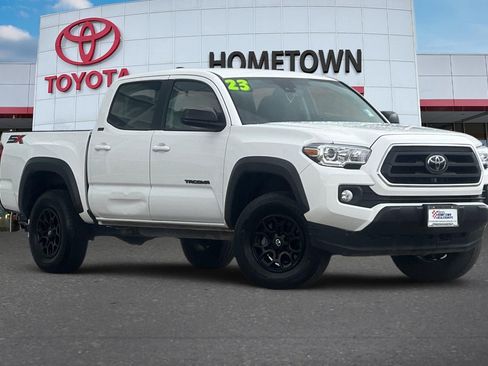 Used 2023 Toyota Tacoma SR5 w/ SX Package image 2