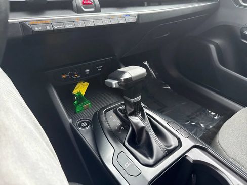 Used 2025 Kia K4 FWD image 17
