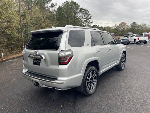 Used 2024 Toyota 4Runner Limited image 17