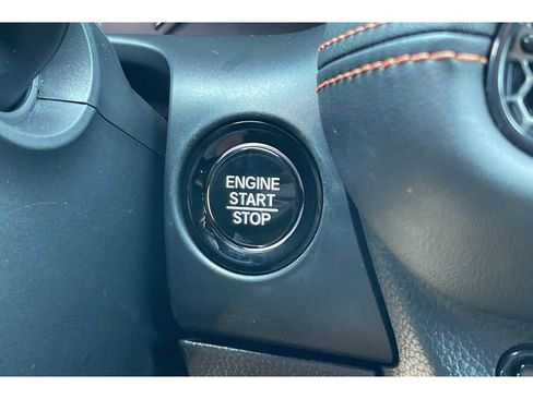 Certified 2024 Honda HR-V Sport image 32